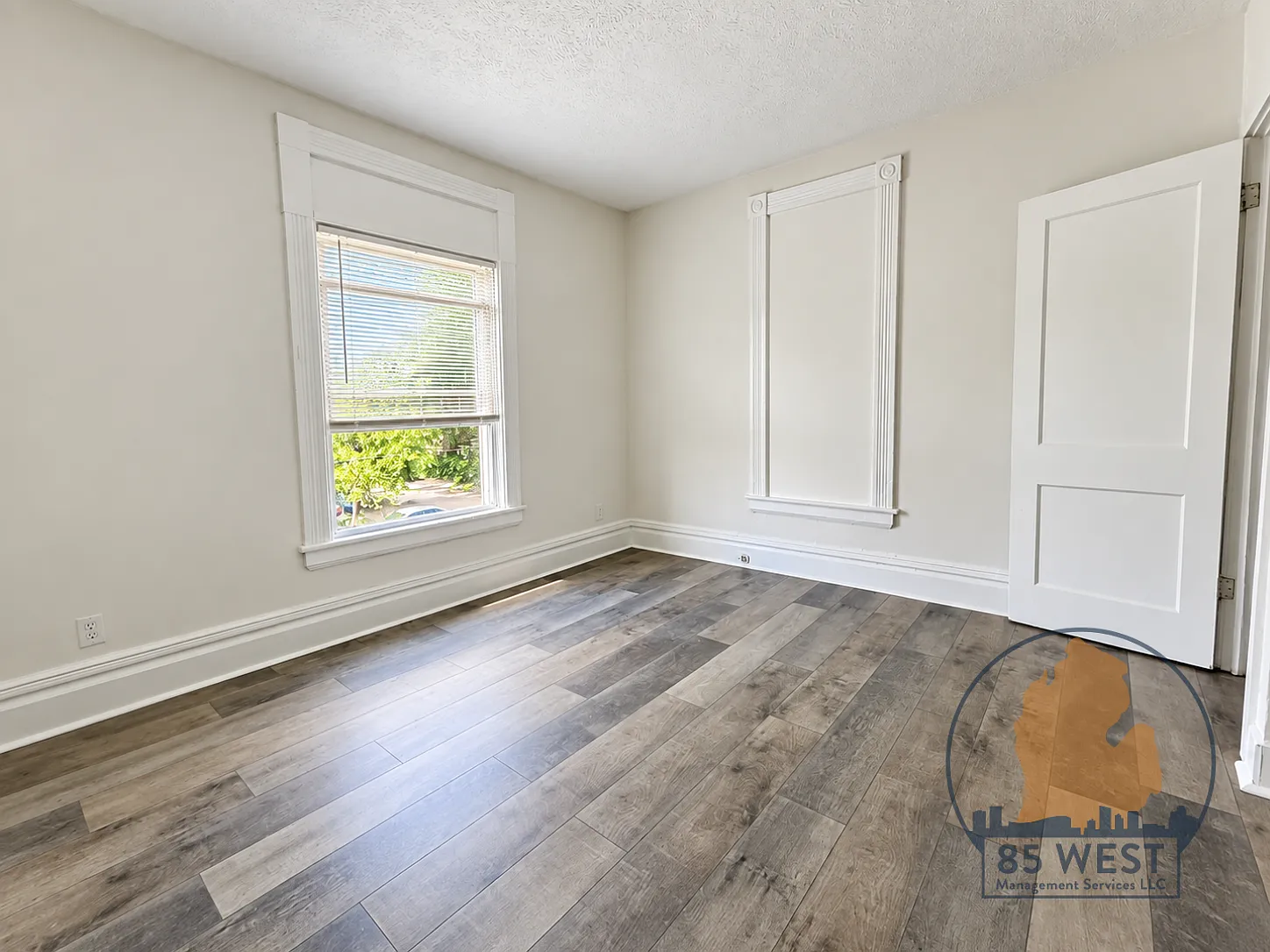 1 bed, 1000 sqft, $1,100 — Photo 4