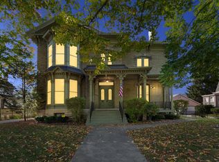 1526 College Ave, Racine, WI 53403