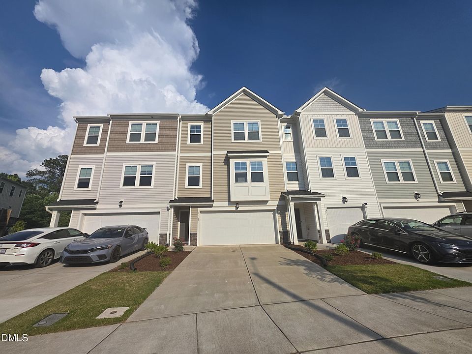 1st image of 3009 Castle Loch Ln