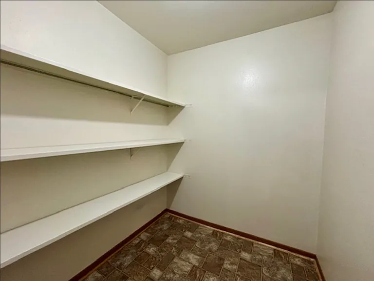 2340 Michael Ave SW — Photo 5