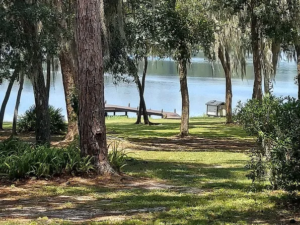 118 Darkwater Lake Rd, Hawthorne, FL 32640