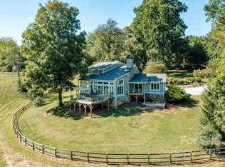 98 Booter Rd, Fairview, NC 28730