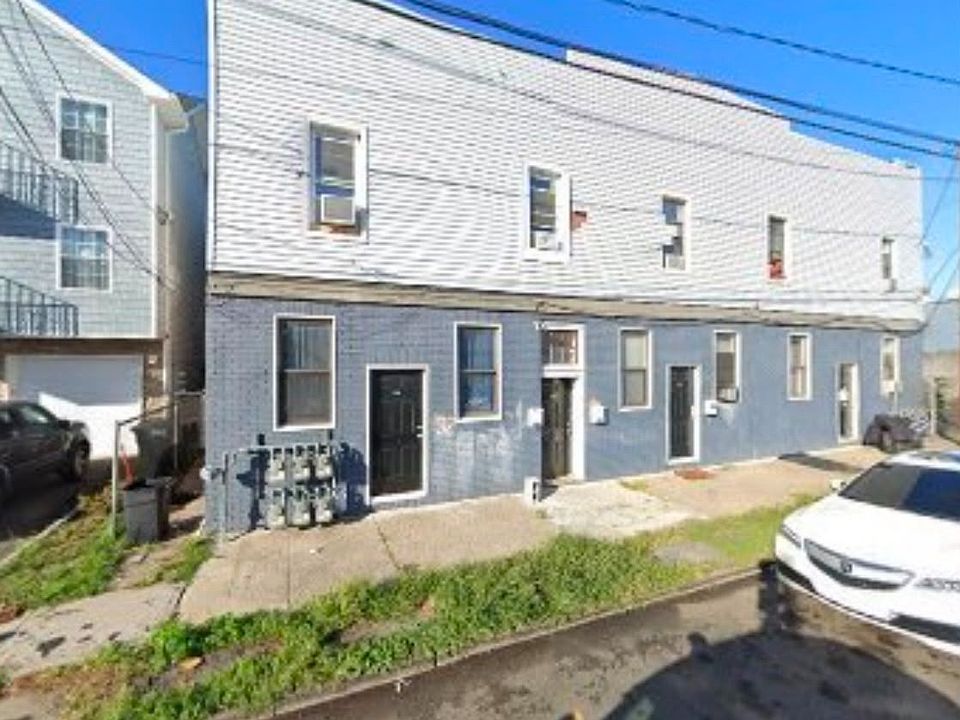 1st image of 525 New Point Rd #A