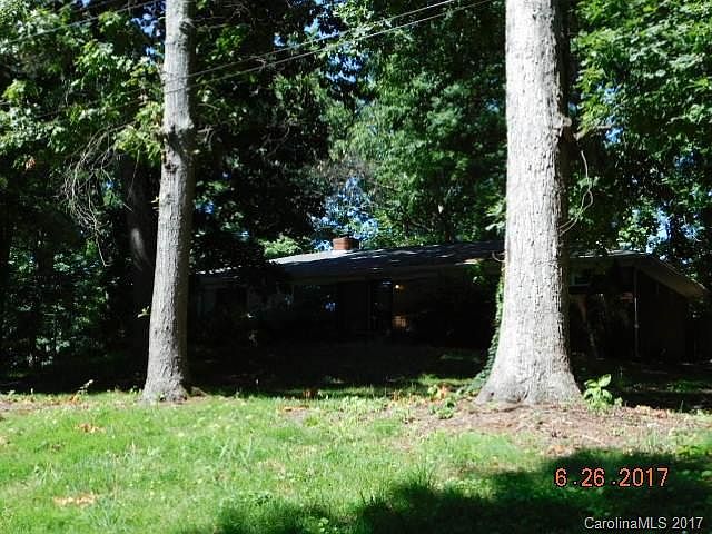 2nd image of 8405 Rego St