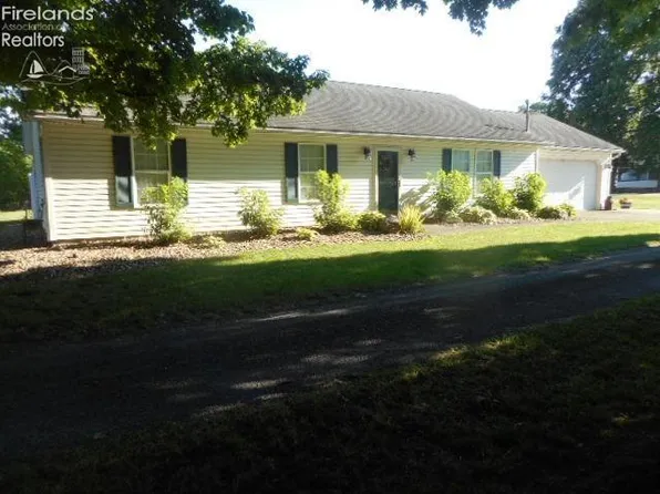 3978 Center St, New Haven, OH 44850