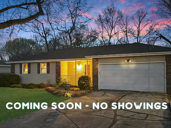 4026 W Dahlia Drive, Battlefield, MO 65619