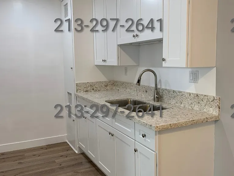 1429 N Kenmore Ave #8 — Photo 5