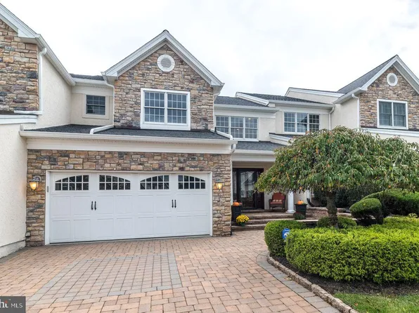 23 Brianna Rd, Holland, PA 18966