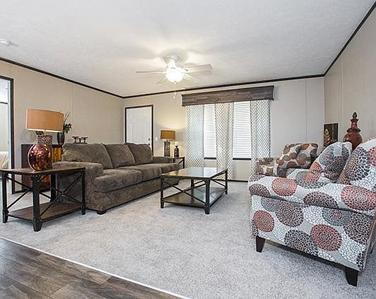 Spacious Living room