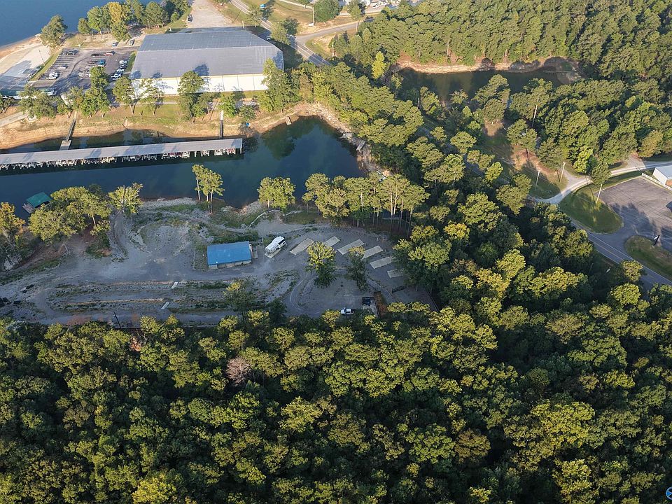 1st image of 315 Bridgeview Rd