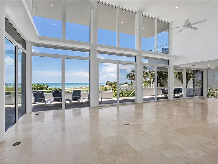 5801 Gulf Of Mexico Dr — Photo 32