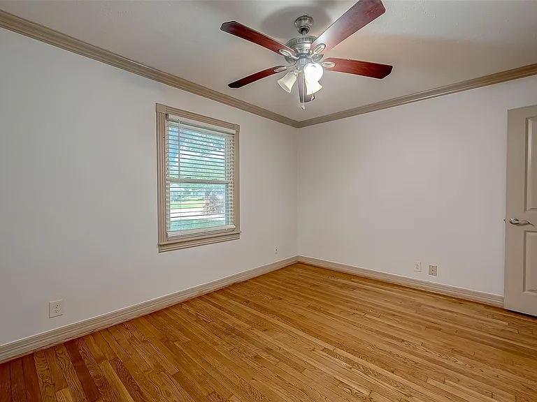 5706 Carew St — Photo 21