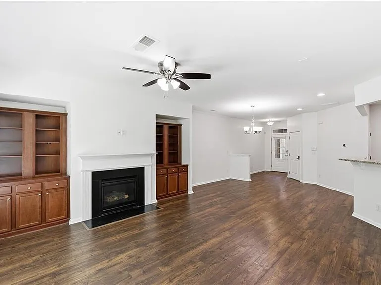 13459 Gardiner Ln — Photo 10