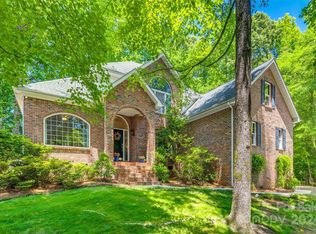 215 Ballard Ct, Fort Mill, SC 29715