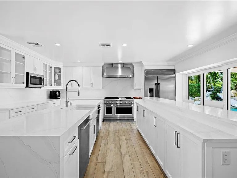 48 Ocean Dr — Photo 12