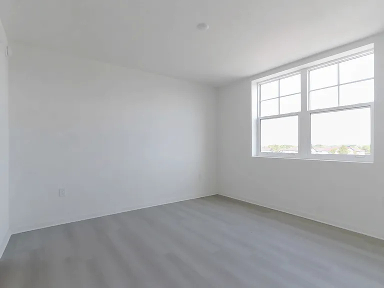 5579 Millenia Park Blvd — Photo 18
