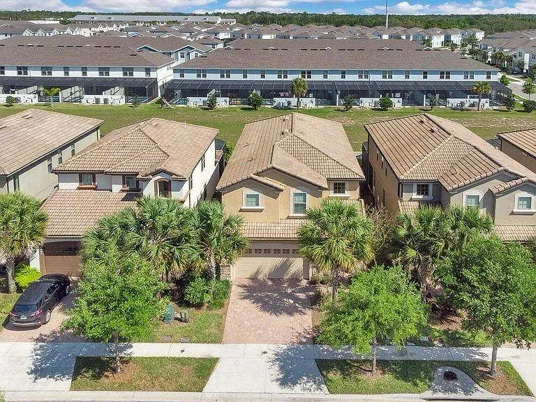 8901 Rhodes St — Photo 32