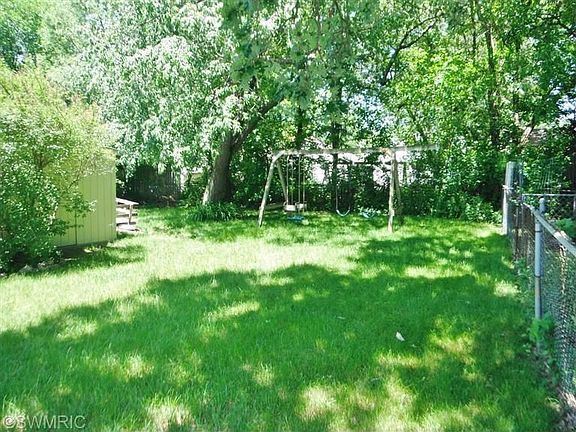 3rd image of 43 35th St SE