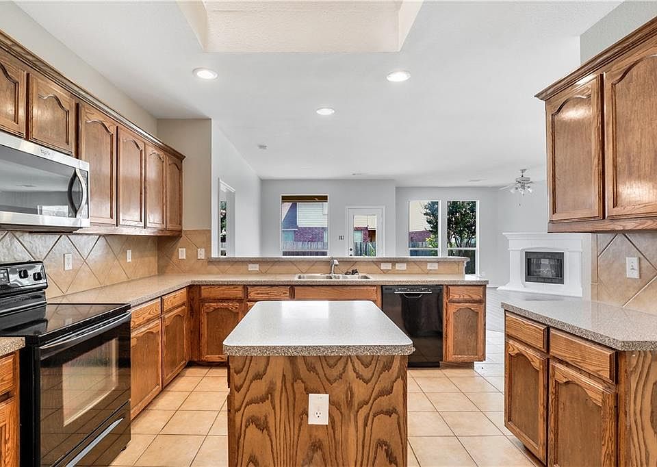 1st image of 5832 Pearl Oyster Ln