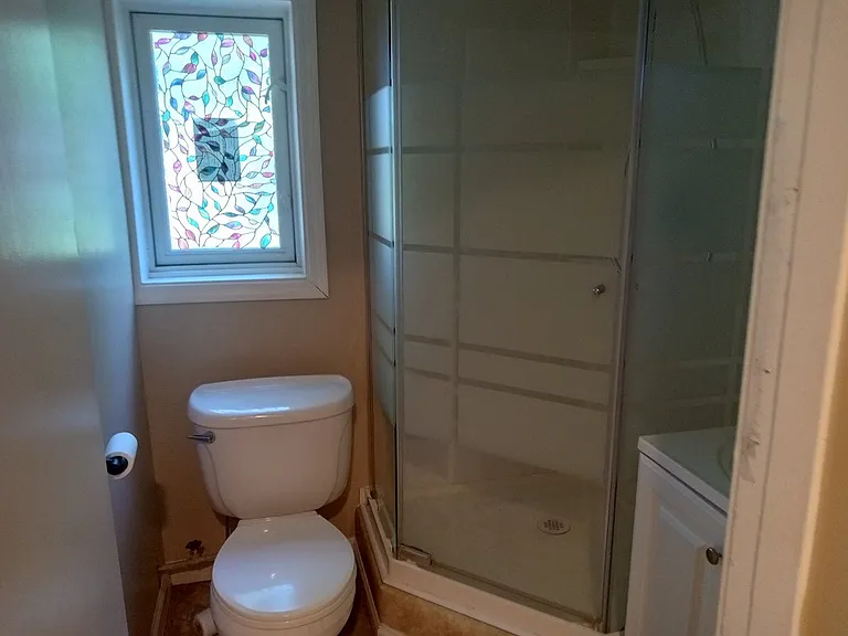 12710 N Saginaw Main House — Photo 21