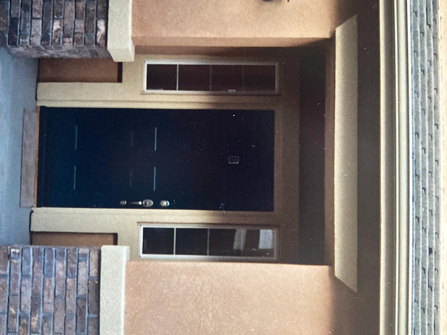 3 bed, 2.5 bath, 1654 sqft, $2,800 — Photo 2