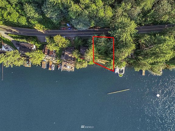 Property Lines are Approximate