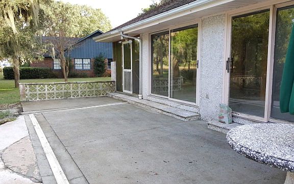 5th image of 121 Thornhill Dr