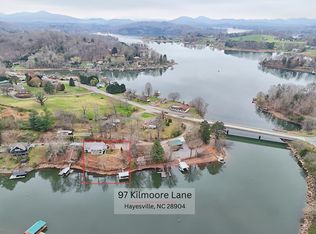 97 Kilmoore Ln, Hayesville, NC 28904