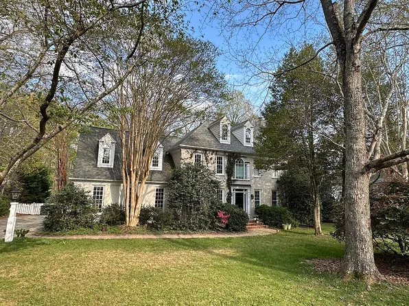 4913 Salem Ridge Rd, Holly Springs, NC 27540