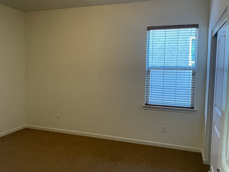 3145 Ardley Dr — Photo 39
