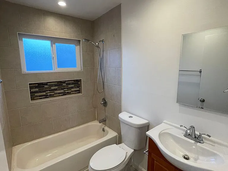 1415 South B Street — Photo 7
