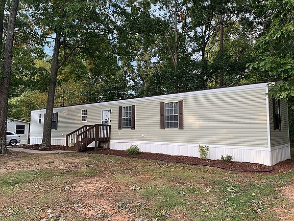 2nd image of 2202 Miss Ellie Dr