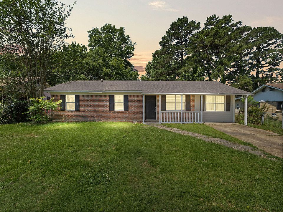 1st image of 305 Ivy St