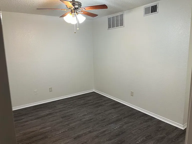 2309 Balsam Dr #K113 — Photo 4