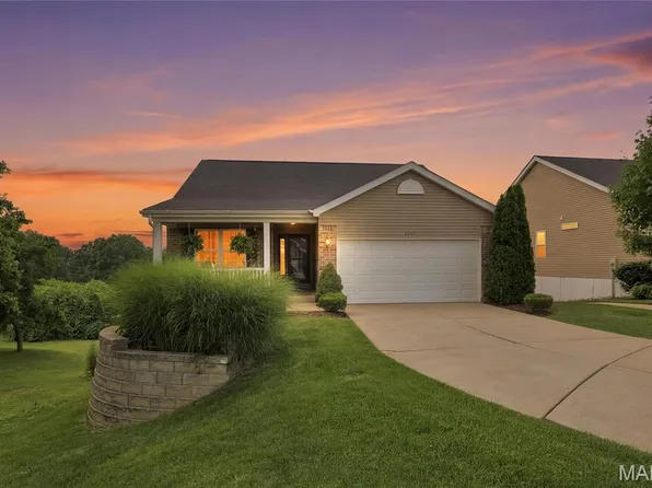 2237 Hagenstone Ter, Saint Louis, MO 63125