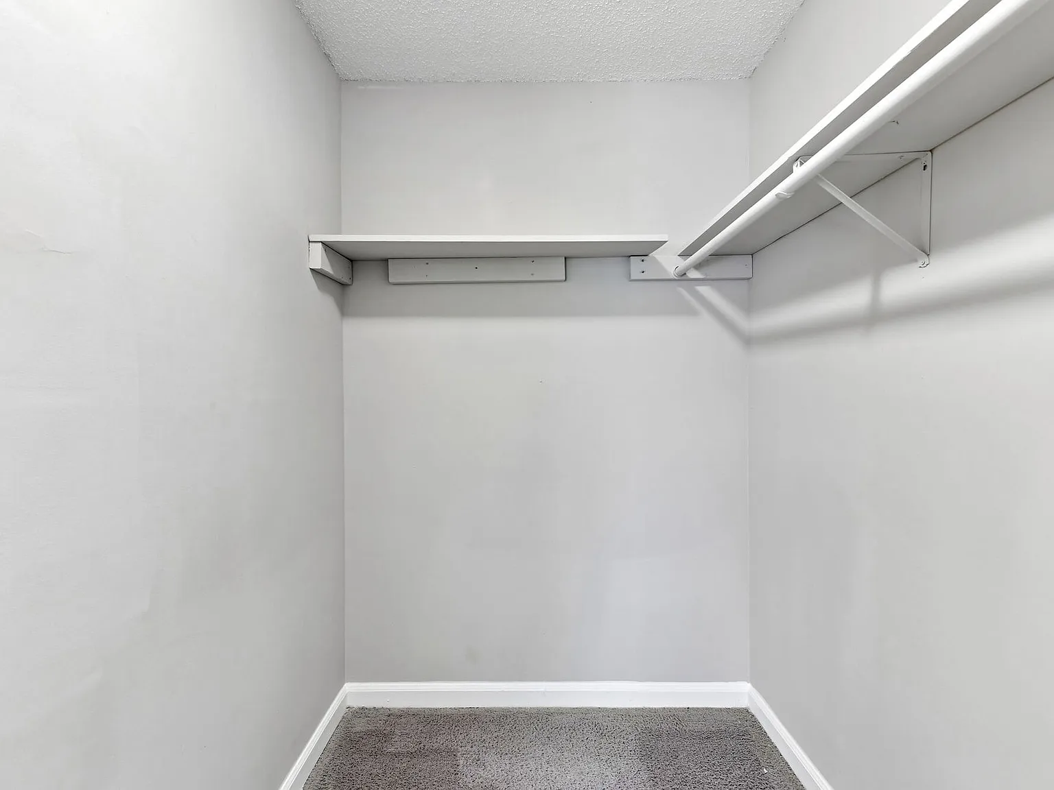 Woodland Trace Apartments — Photo 2