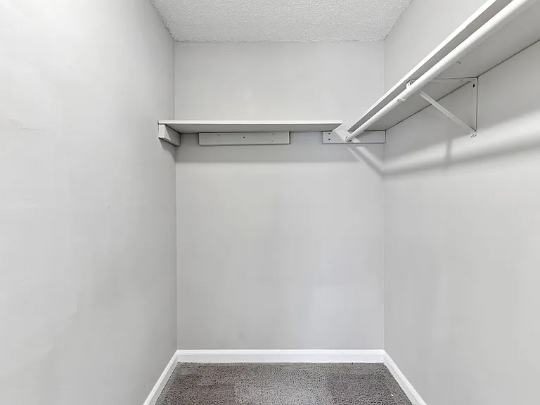 Woodland Trace Apartments — Photo 2