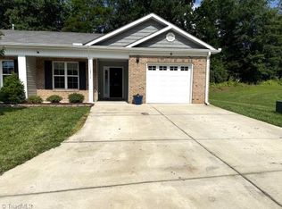 820 Houston Ct, Haw River, NC 27258