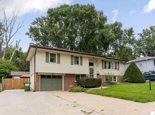 805 S Beadle St, Papillion, NE 68046