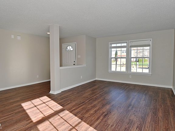 3rd image of 505 Abbywood Cir