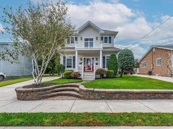 122 E Pierson Ave, Somers Point, NJ 08244