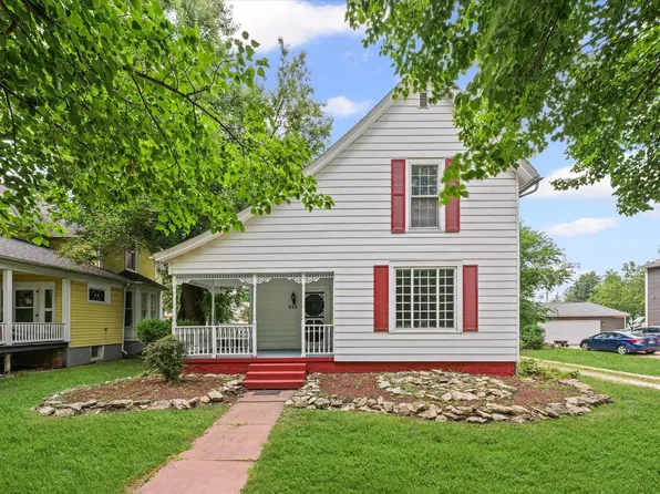 228 W Orleans St, Paxton, IL 60957