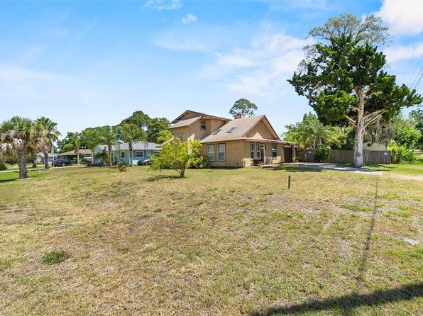 3131 Juniper Dr, Edgewater, FL 32141