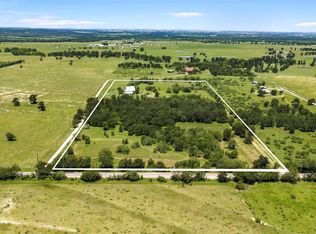 928 Upper Elgin River Rd, Elgin, TX 78621