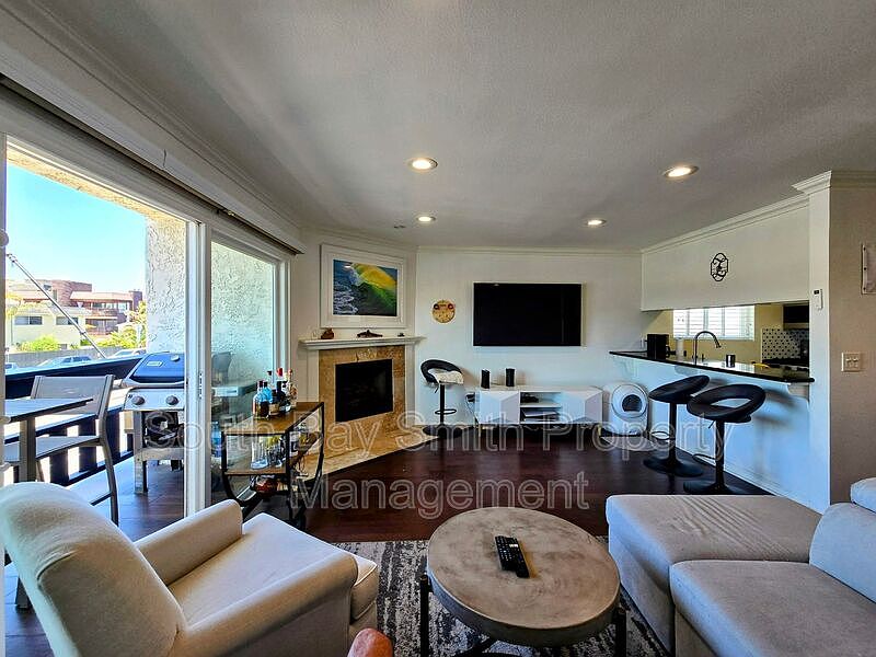 1st image of 320 Hermosa Ave APT 105