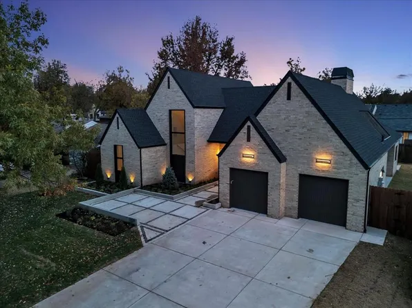 1826 Drakestone Ave, Nichols Hills, OK 73120