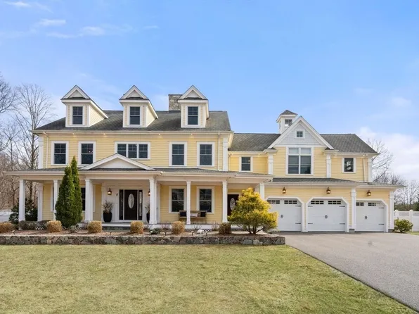 11 Briarwood Dr, Westwood, MA 02090