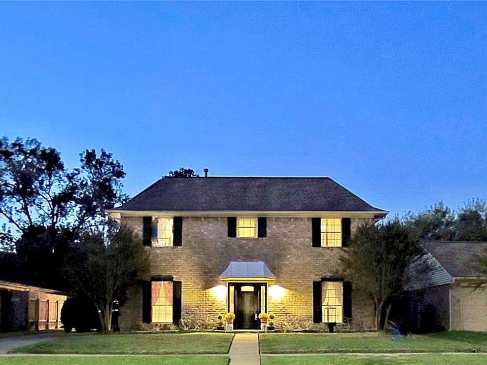 1st image of 15723 Echo Hill Dr