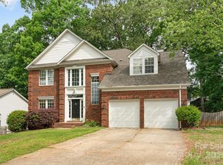 2608 Yarrow Rd, Charlotte, NC 28213
