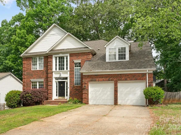 2608 Yarrow Rd, Charlotte, NC 28213
